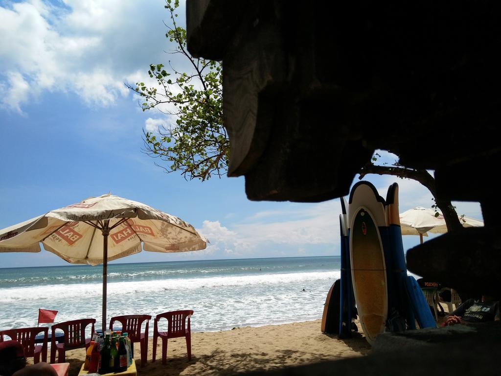 Secret Garden Inn Kuta  Exterior photo