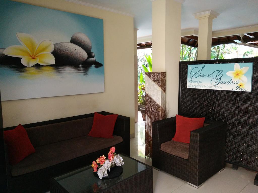 Secret Garden Inn Kuta  Exterior photo